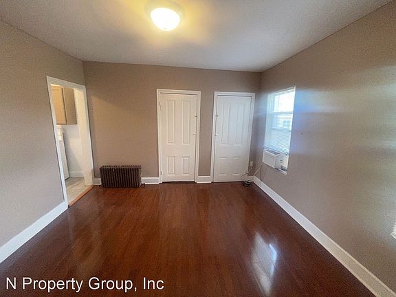 4th image of 2137 N 8th St #10725542