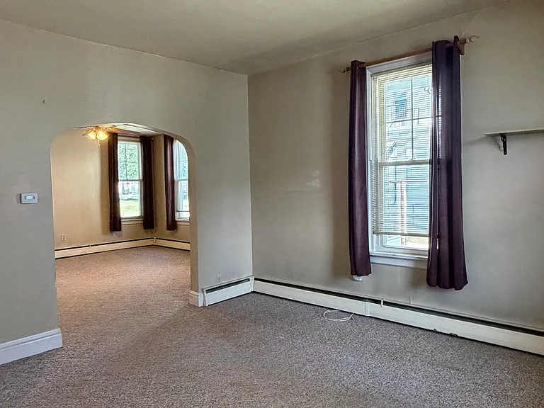 108 N Railroad St — Photo 6