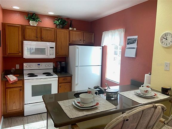 4th image of 4012 Santa Maria Dr APT 108