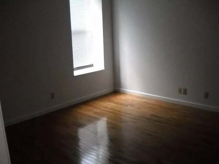 5387 Pershing Ave #E — Photo 6