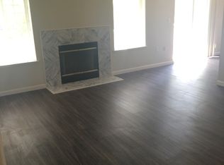 1025 6th St APT 3, Novato, CA 94945