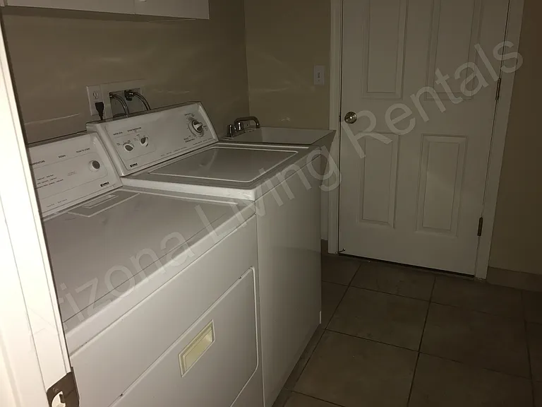 1710 Avalon Ave — Photo 9