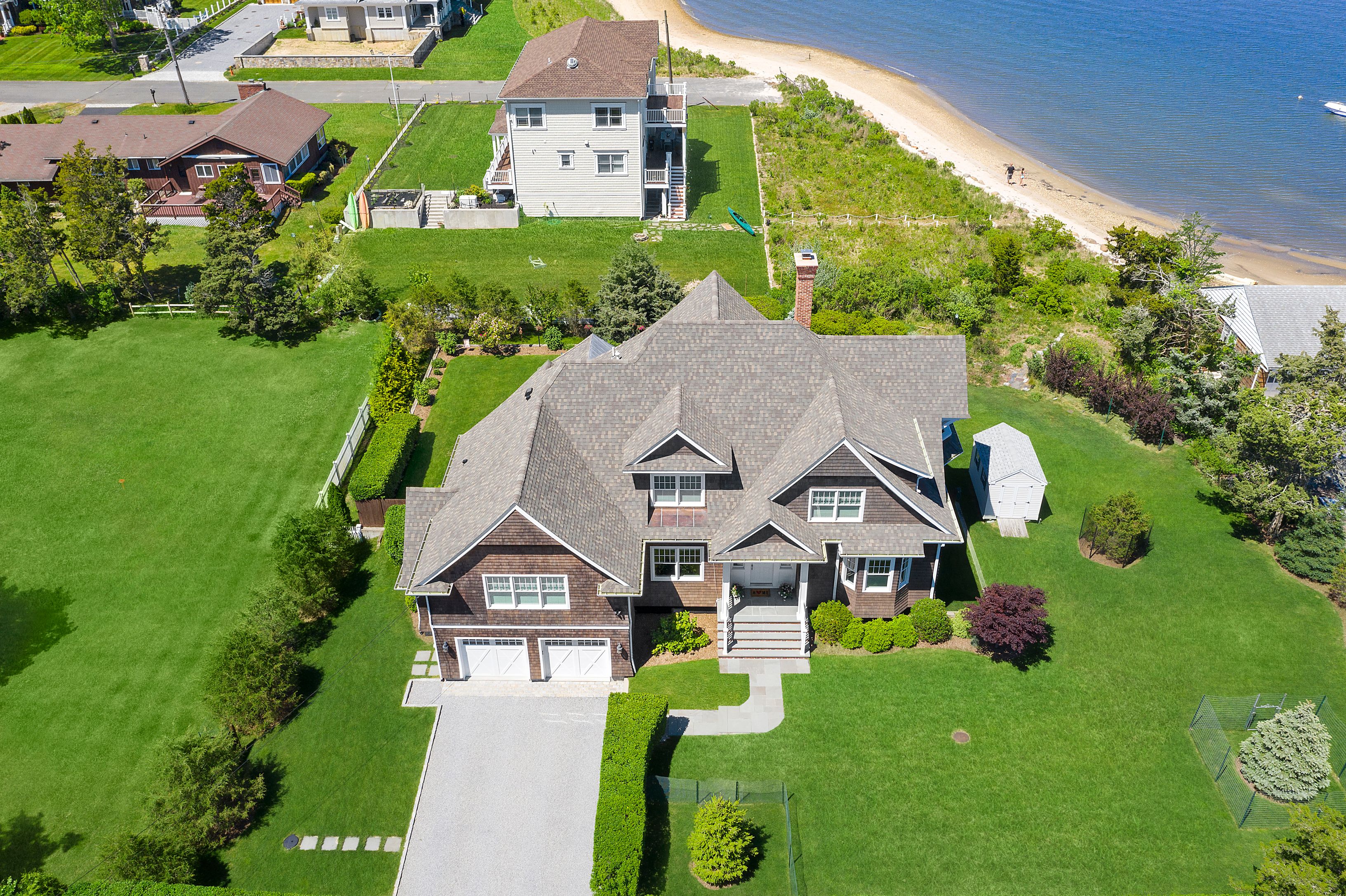 19 East Point Ln, Hampton Bays, NY 11946 Out East