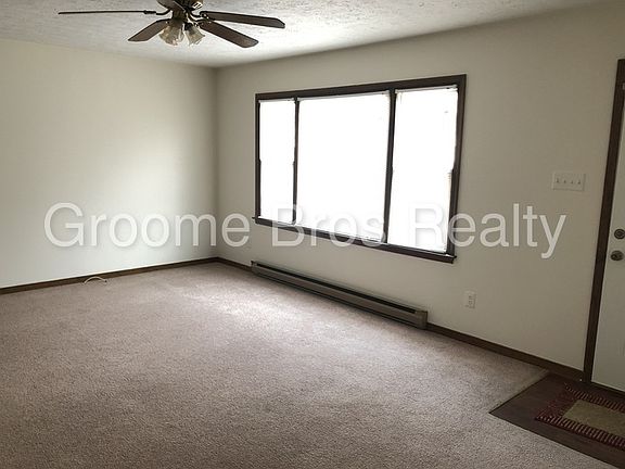 3rd image of 25 N Juniper Ave