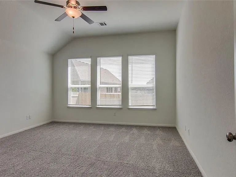 244 Glen Arbor Dr — Photo 6
