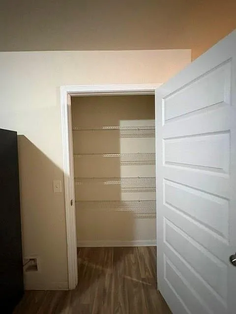 3 bed, 2.5 bath, 1468 sqft, $1,800 — Photo 4