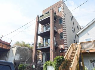 416 N Ada St APT 3, Chicago, IL 60642