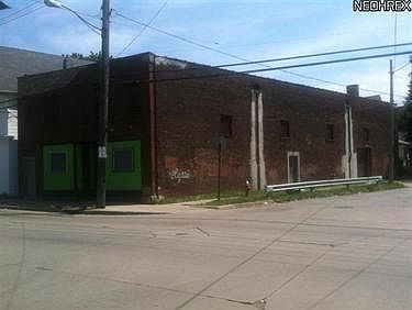 2nd image of 4919 Storer Ave