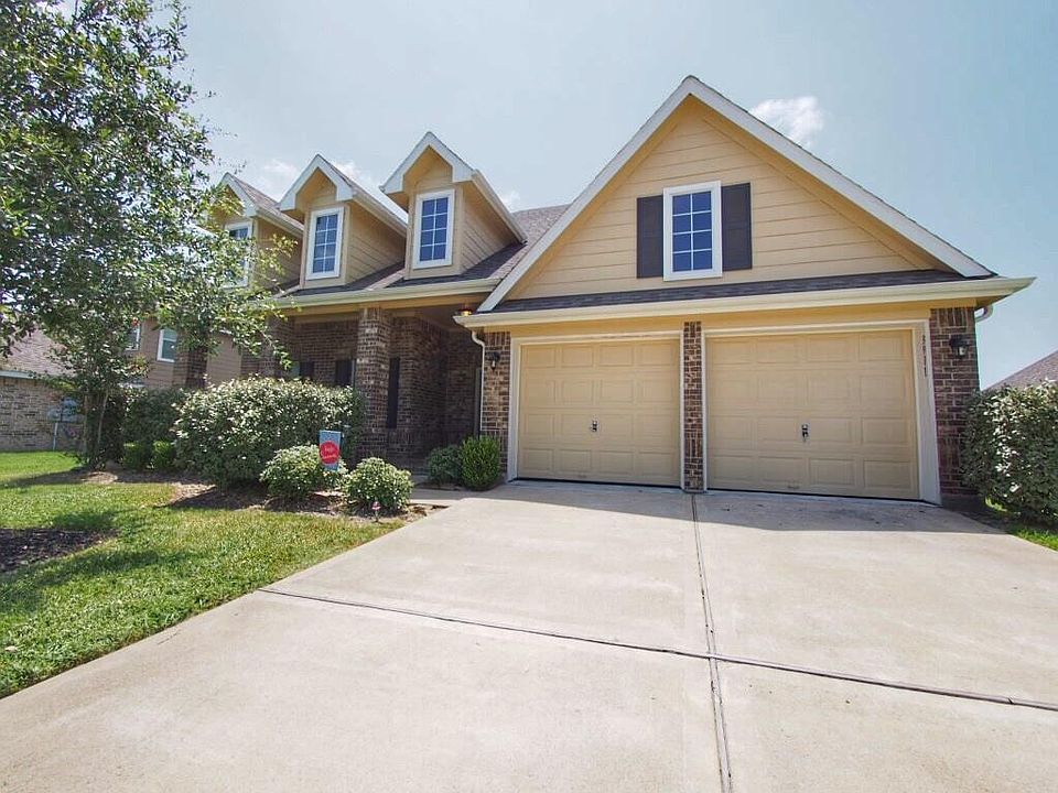 1st image of 3911 Glenoak Dr