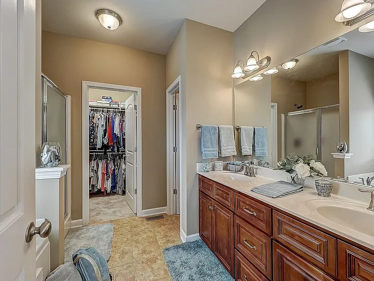 6040 Sanmar Dr — Photo 25