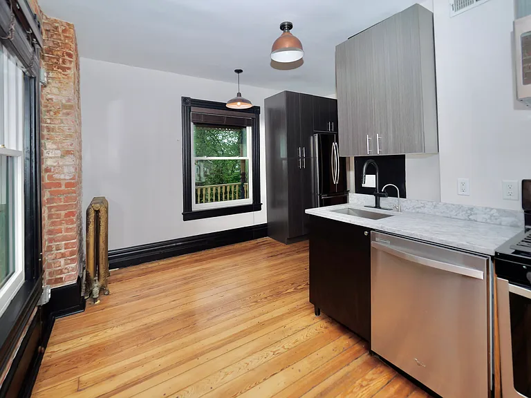 4 Grand St #3 — Photo 17