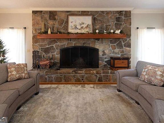 5th image of 1249 Little Mountain Rd