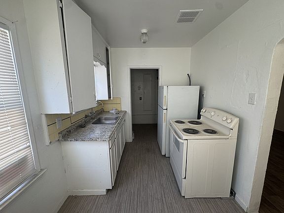 2nd image of 720 S 3rd St