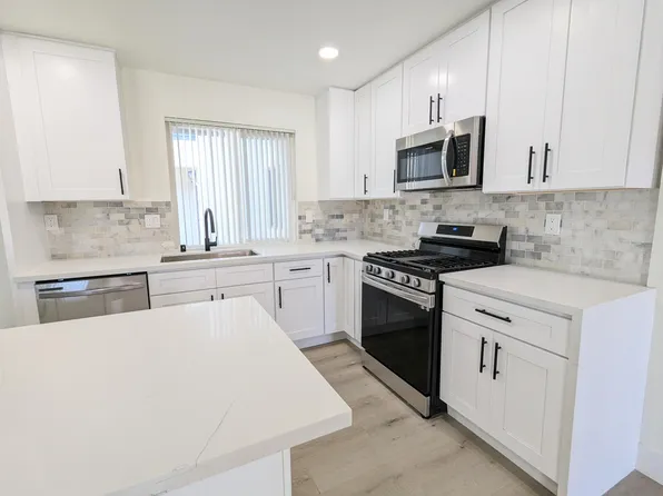 16752 Bardon Ln APT A, Huntington Beach, CA 92647