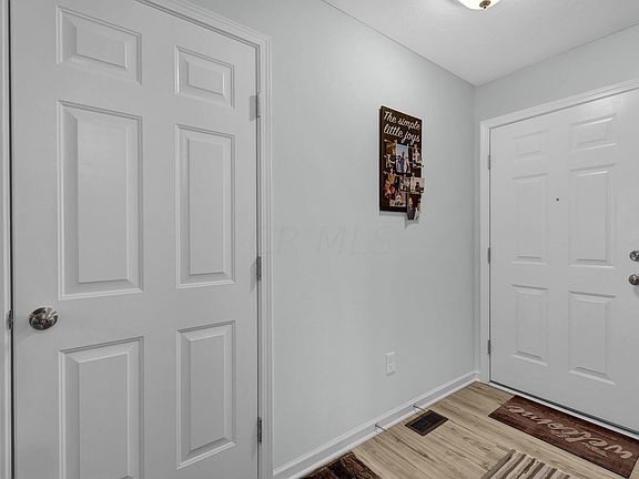 5th image of 4942 Whispering Falls Dr