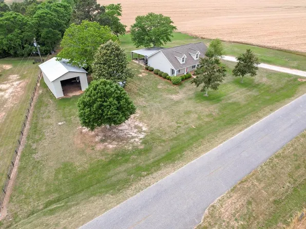 4106 County Road 49, Headland, AL 36345