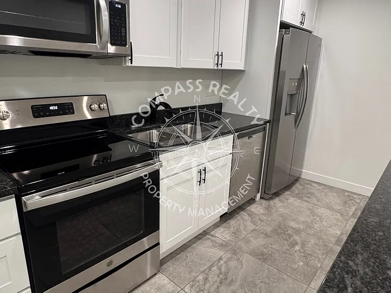 803 W Kingfisher Rd #2 — Photo 7