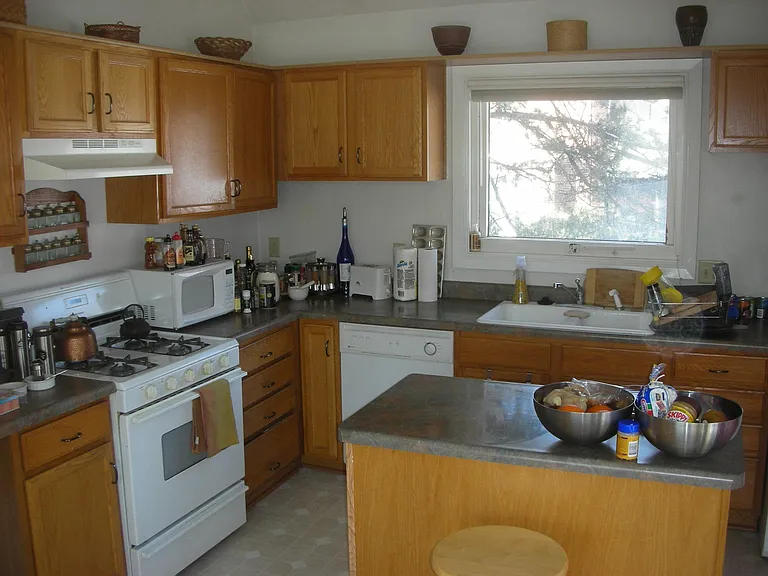 410 Reno St — Photo 5