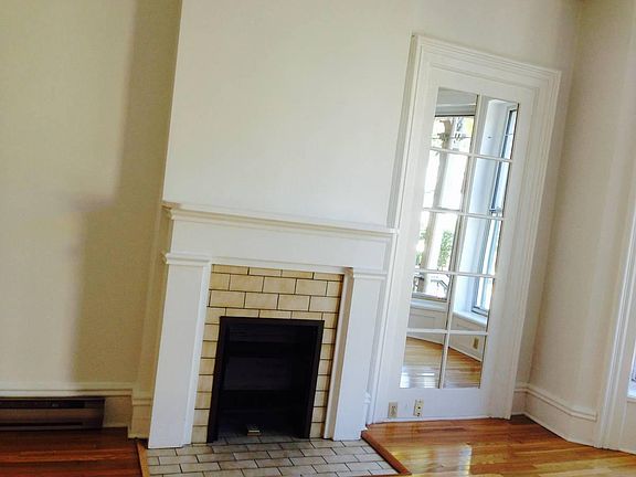 5th image of 158 Circular St #3