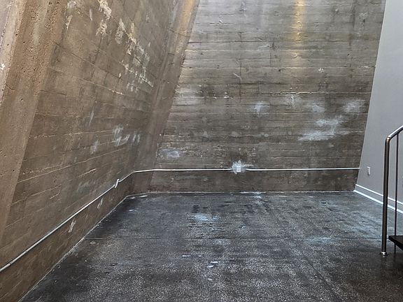 5th image of 225 McWhorter St #401