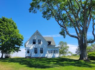 106 Harbor Rd, Swans Island, ME 04685