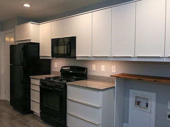 3rd image of 2507 Madison Cir