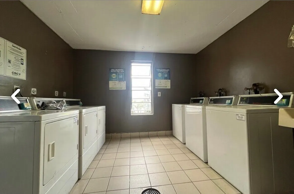 8560 N Sherman Cir — Photo 2
