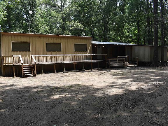 2nd image of 70 Greenhead Ln