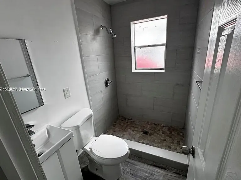 2032 Taylor St #2032 — Photo 7