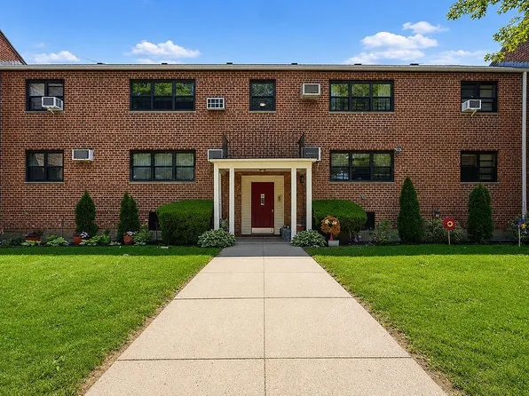 155-17 79th St Floor 1, Howard Beach, NY 11414