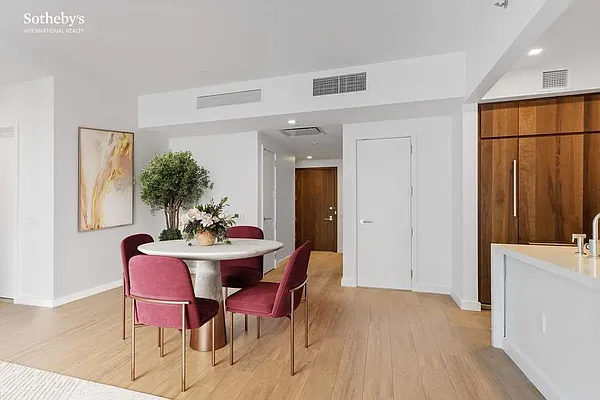 Rented by Sotheby's International Realty | media 17