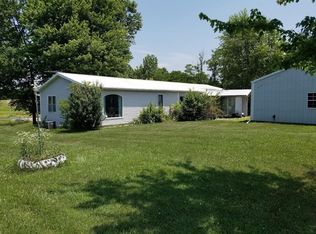 1218 E County Road 800 S, Versailles, IN 47042