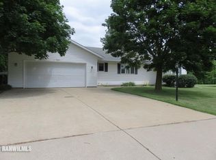 502 W Green St, Forreston, IL 61030