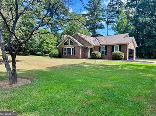 325 Windsor Dr, Fayetteville, GA 30215