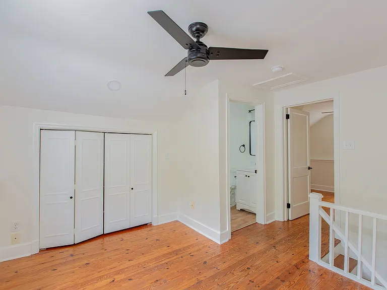1291 Lockland Ter #B — Photo 12