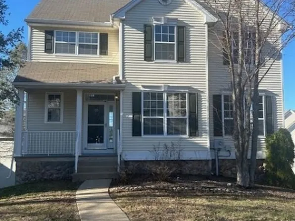 227 Winding Hill Dr, Hackettstown, NJ 07840