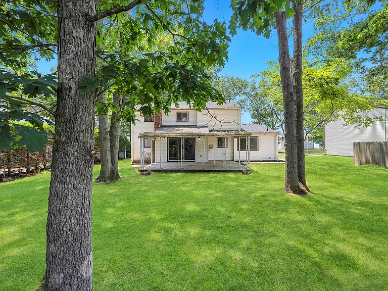 39 Pinewood Dr — Photo 29