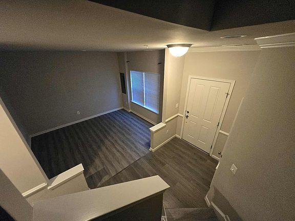 4th image of 7805 Five Oaks Ct