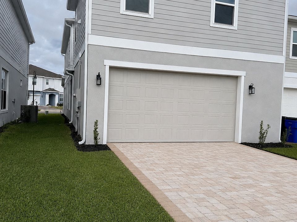 1st image of 2015 Iorio St