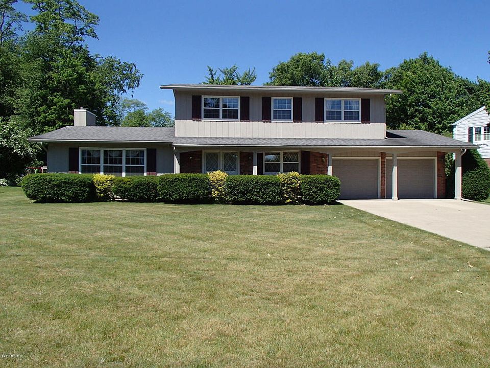 1st image of 139 Cascade Dr