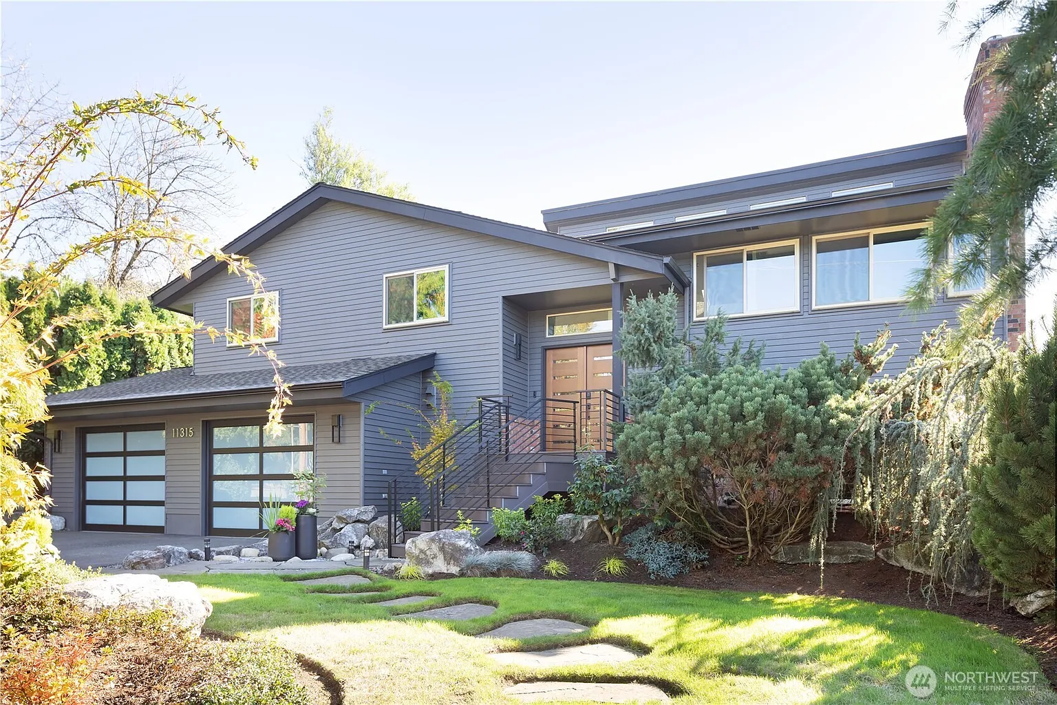 11315 NE 60th Street photo 1