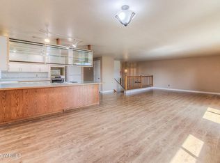 1105 S 43rd Ave APT B, Yakima, WA 98908