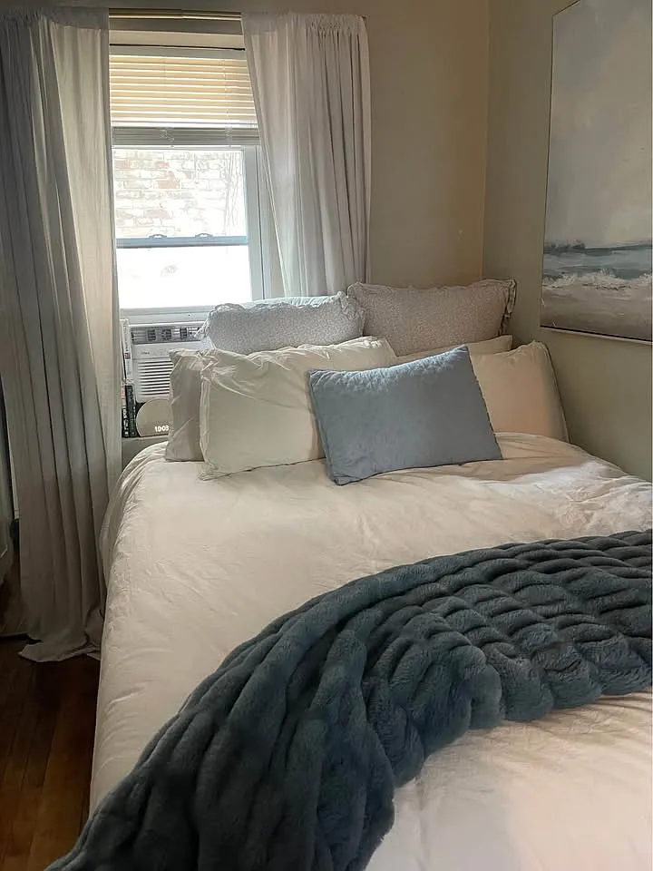 3 bed, 9999 sqft, $4,500 — Photo 4
