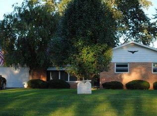 811 N Johnson Rd, Mooresville, IN 46158