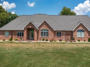 5337 Old Litchfield Trl, Litchfield, IL 62056