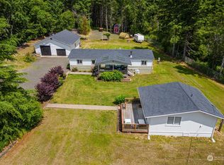 6925 SW Alta Vista Dr, Pt Orchard, WA 98367