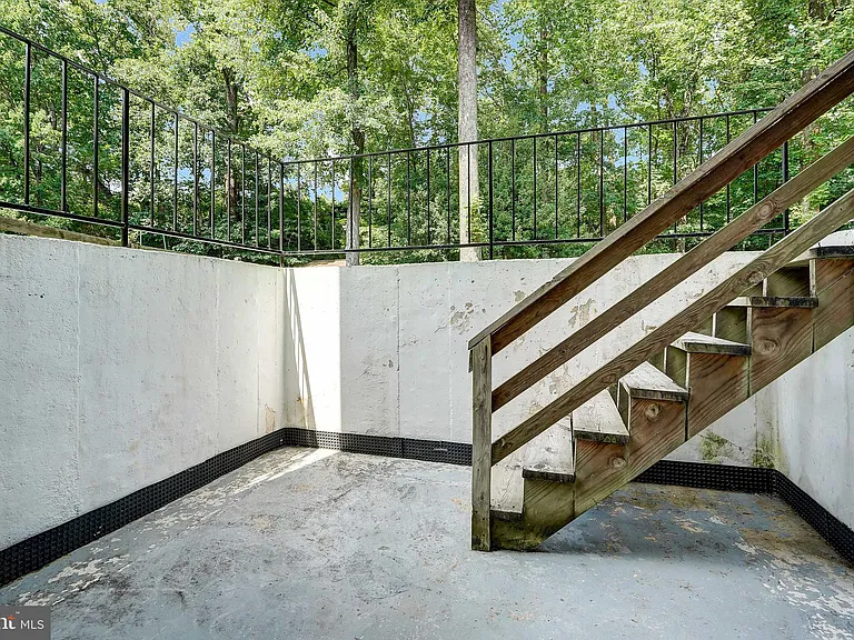 13212 Coralberry Dr — Photo 35