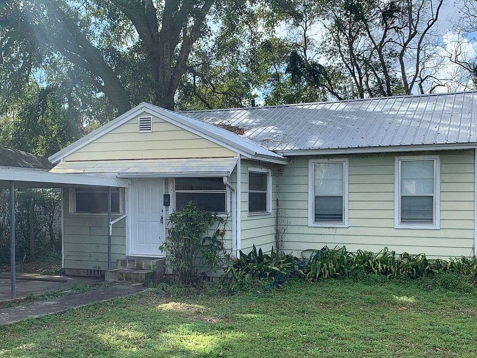 1st image of 304-304 SW Miller Ter