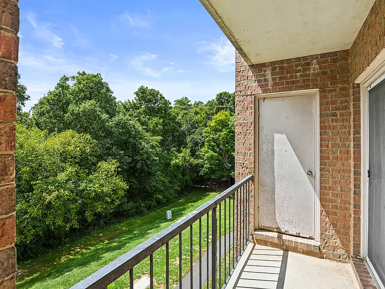14905 Rydell Rd #202 — Photo 19