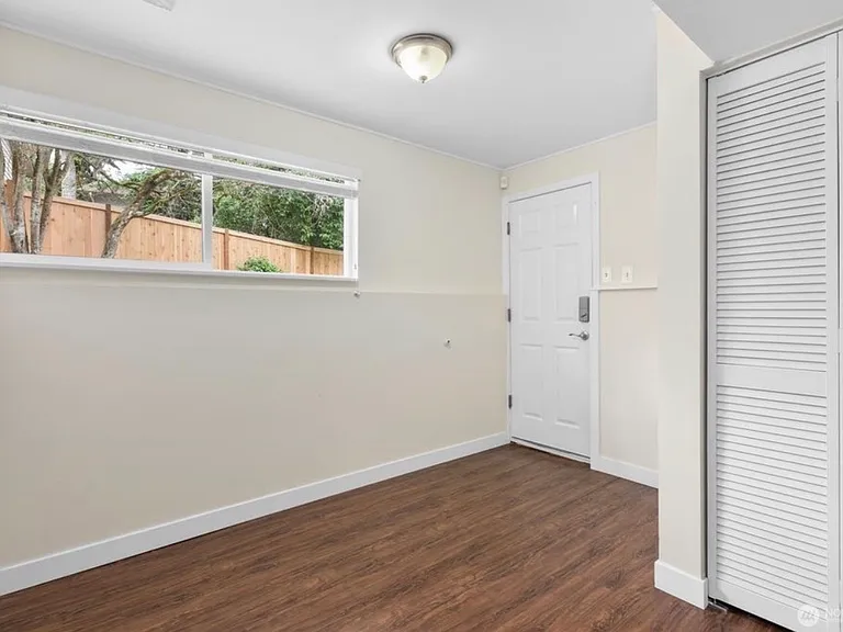 612 153rd Ave NE — Photo 27